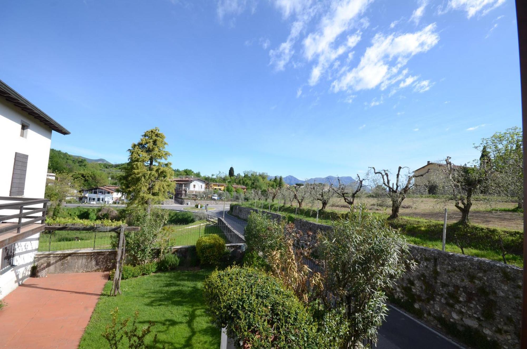 Corte Vezzola Trilocale Tommaso Puegnago sul Garda Exterior foto
